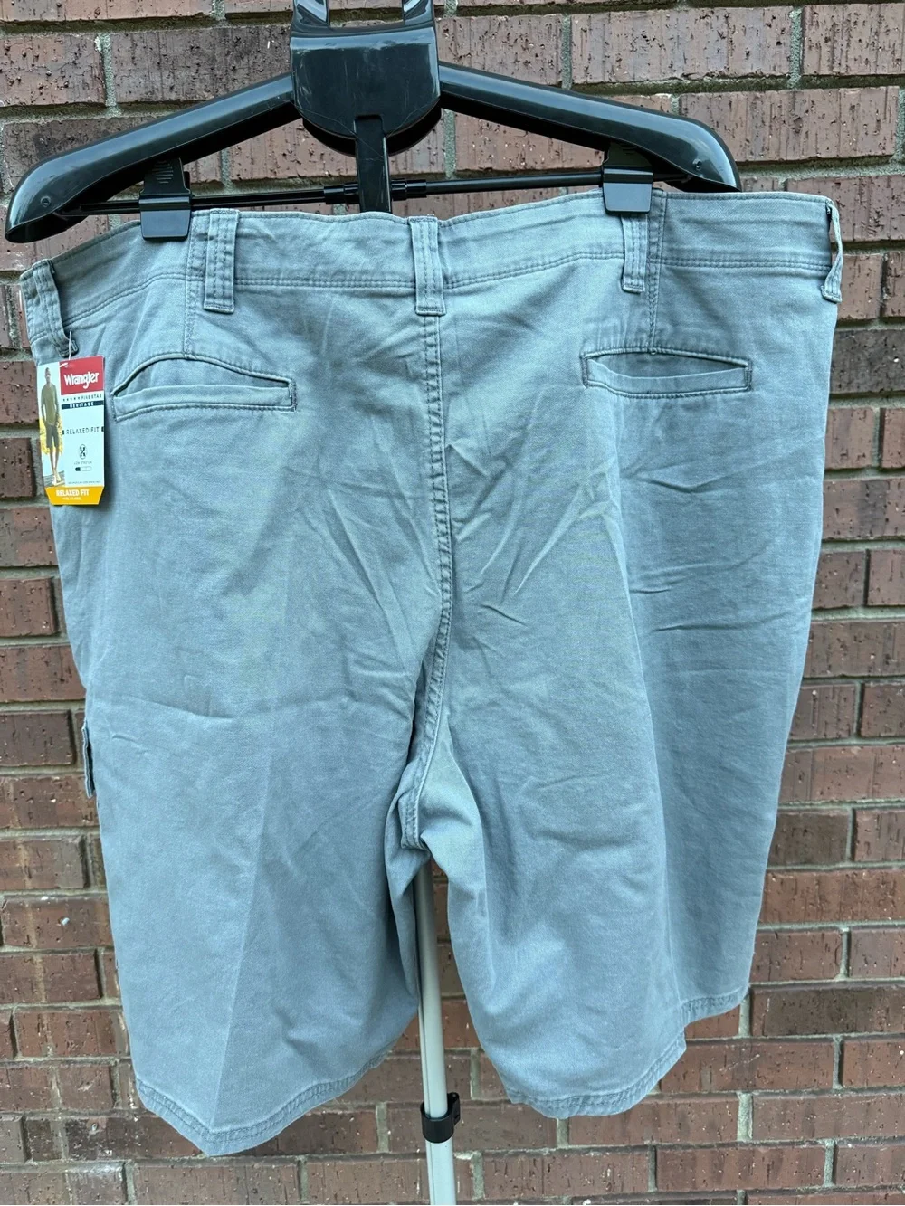 Wrangler Five Star Heritage Relaxed Fit Cargo Shorts Gray Flat Front Size 46 New